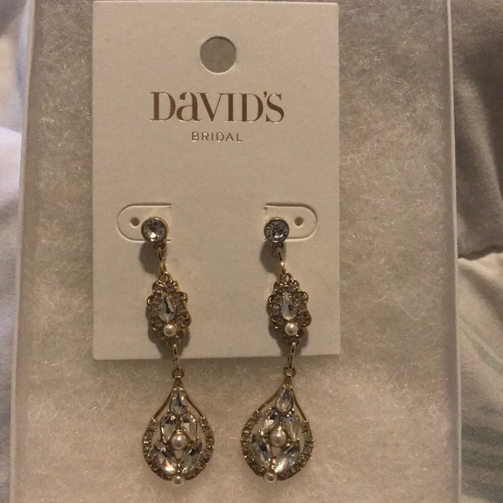Gold David’s Bridal earring